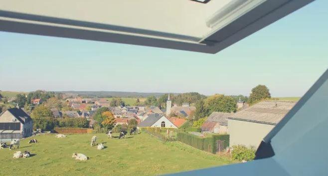Gite Familial Ferme Des Aujes Falaen Onhaye Exteriör bild